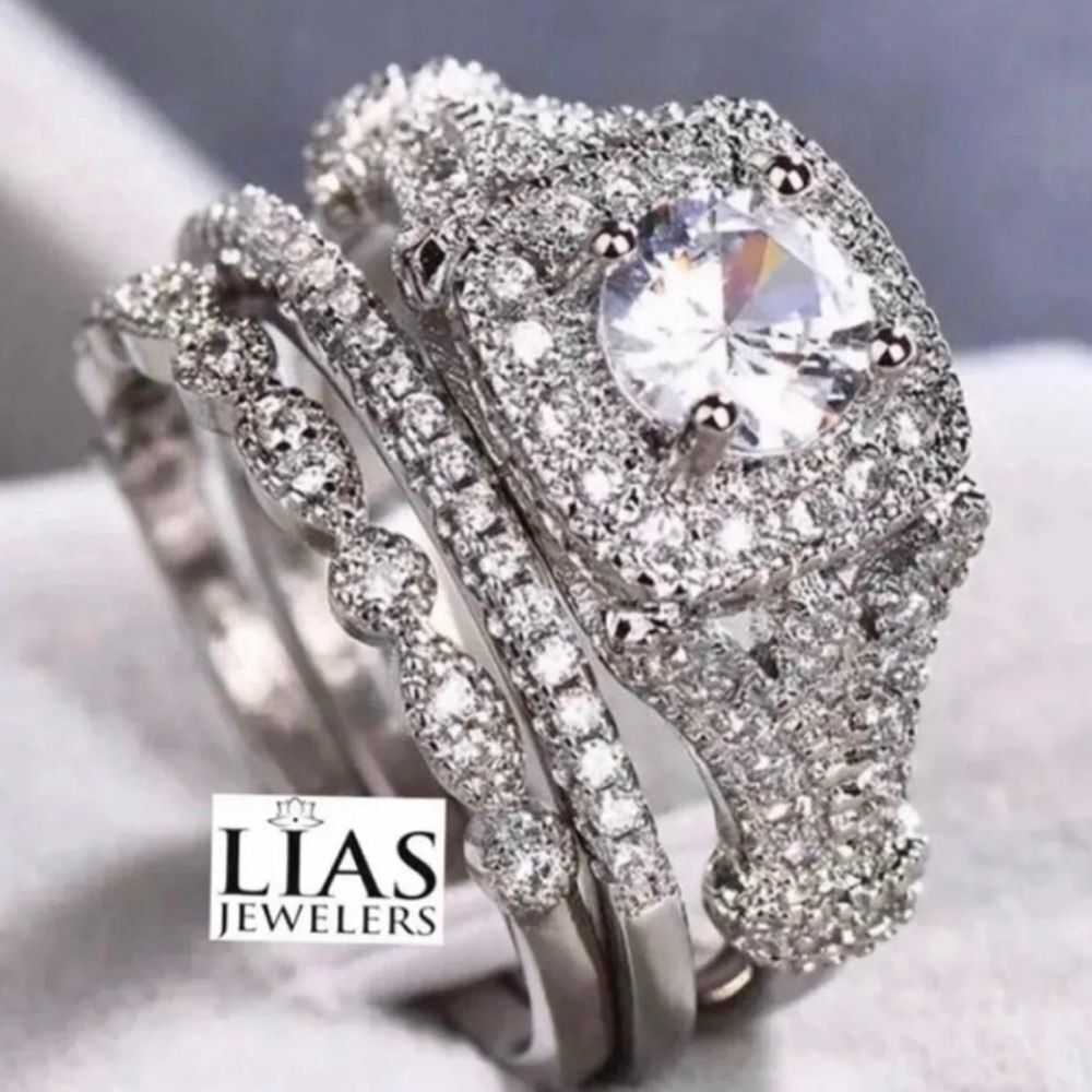 New 18k white gold wedding ring set - Picture 1 of 7